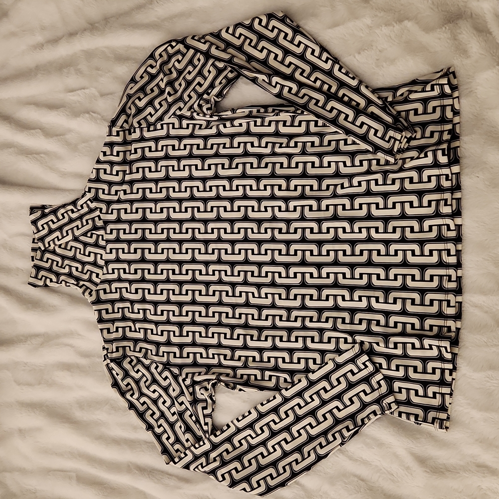 New York and Company Top Size XL
